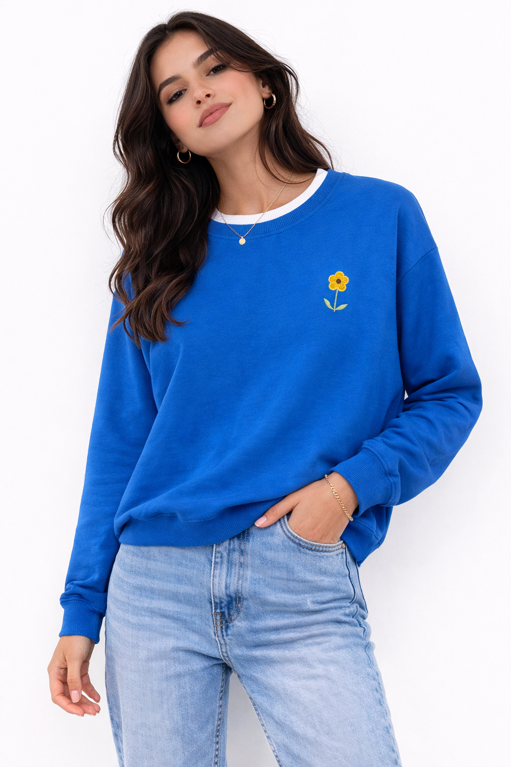 Women's floral embroidered crewneck sweatshirt
