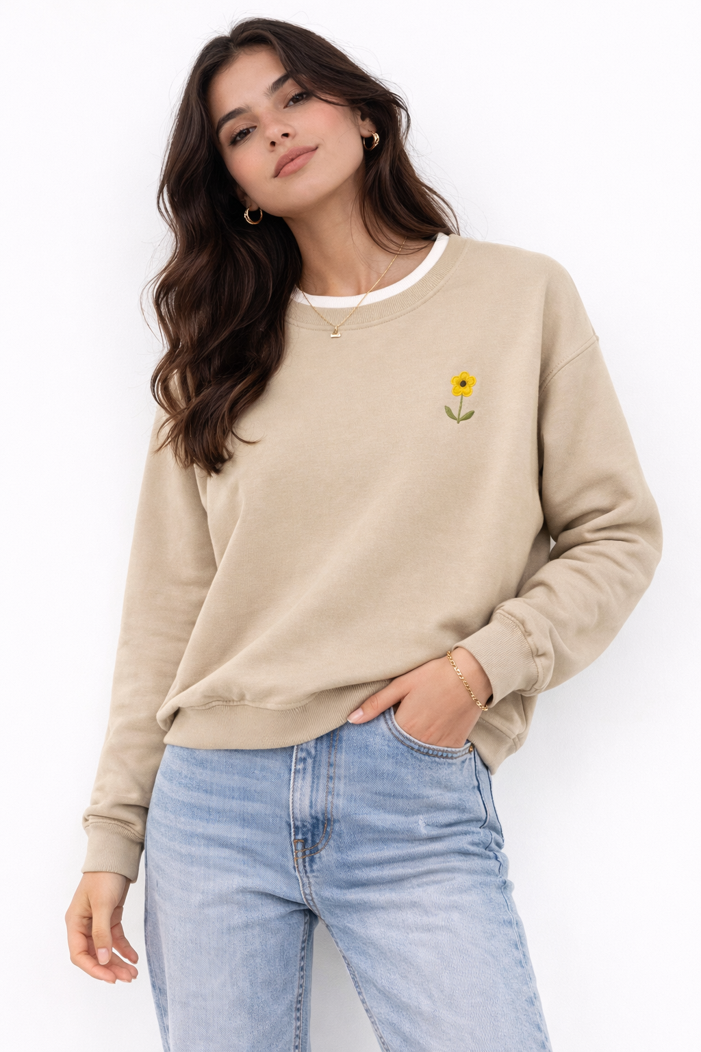Women's floral embroidered crewneck sweatshirt